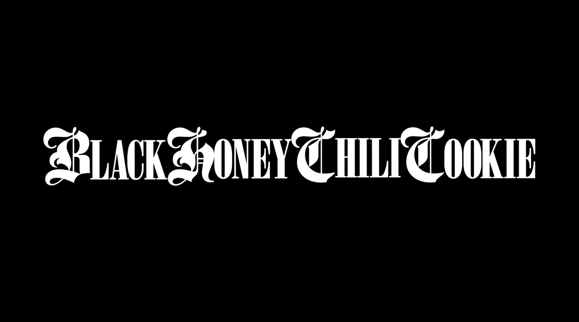 BLACK HONEY CHILI COOKIE